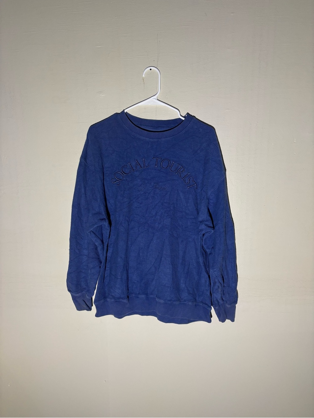 Social Tourist Embroidered Crewneck Sweatshirt - Navy
